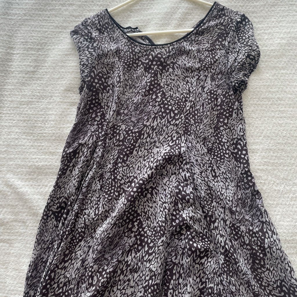 Silence & Noise Cheetah Print Dress Size M